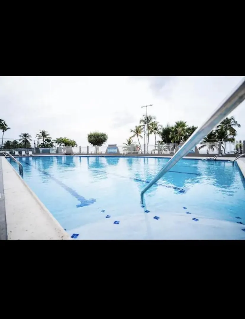 Oceanfront Isla Verde 2B 2B Apartment Paradise Getaway 圣胡安 波多黎各