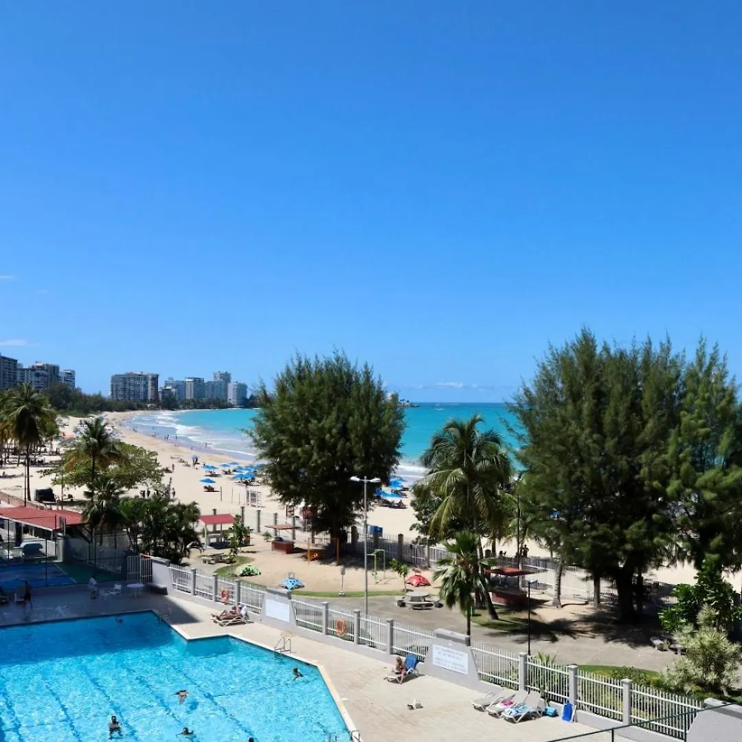 Oceanfront Isla Verde 2B 2B Apartment Paradise Getaway 圣胡安
