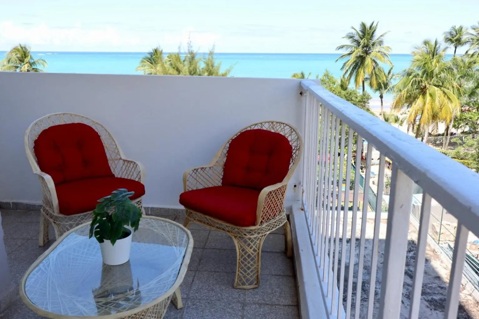 Oceanfront Isla Verde 2B 2B Apartment Paradise Getaway 圣胡安 波多黎各
